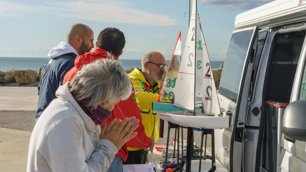 Cuando la vela se convierte en un plan diferente: competición, precisión y diversión