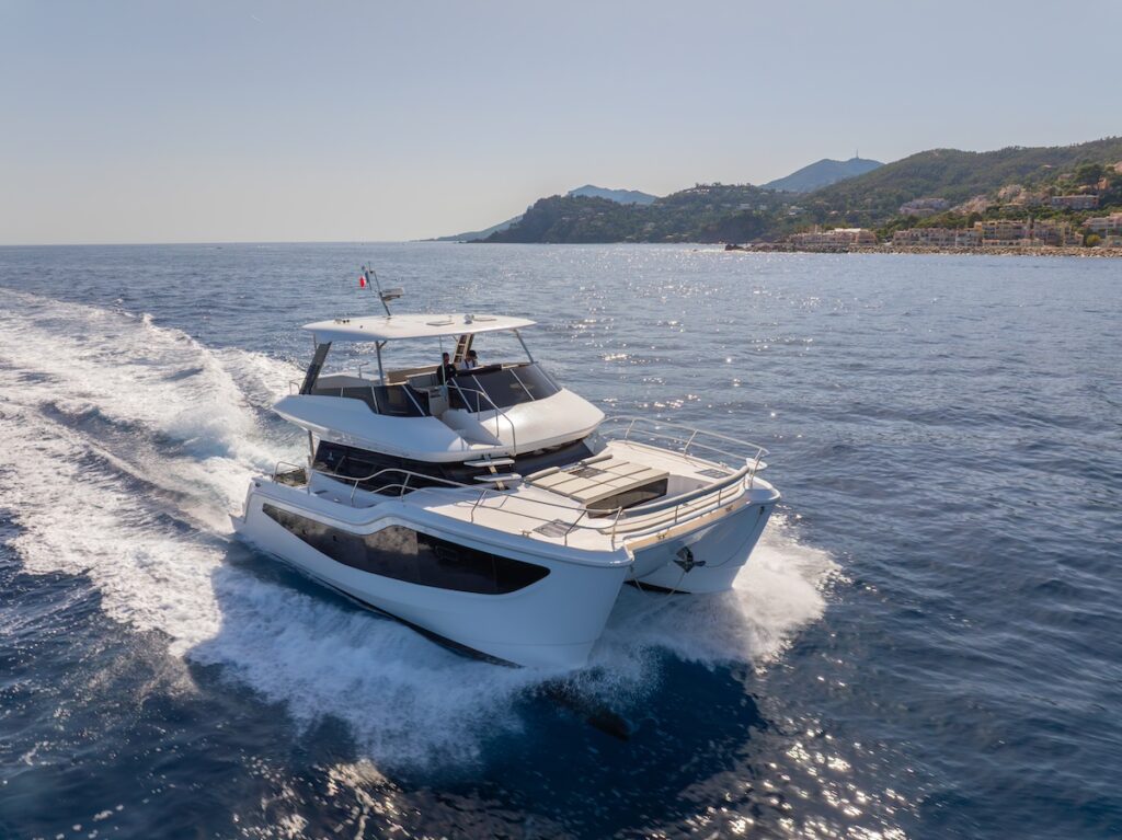 Aquila 46 Yacht