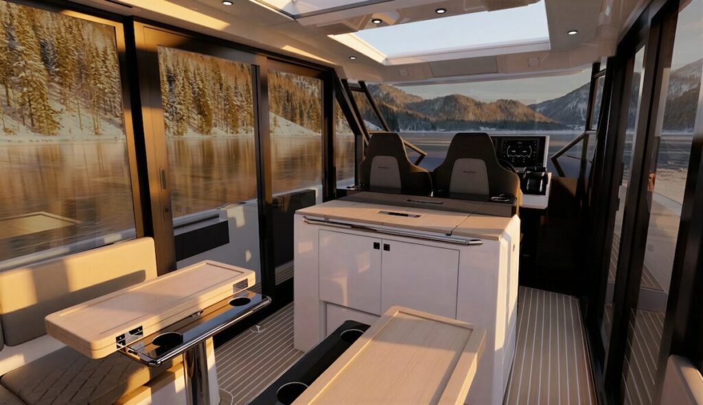 DE ANTONIO D36 CABIN