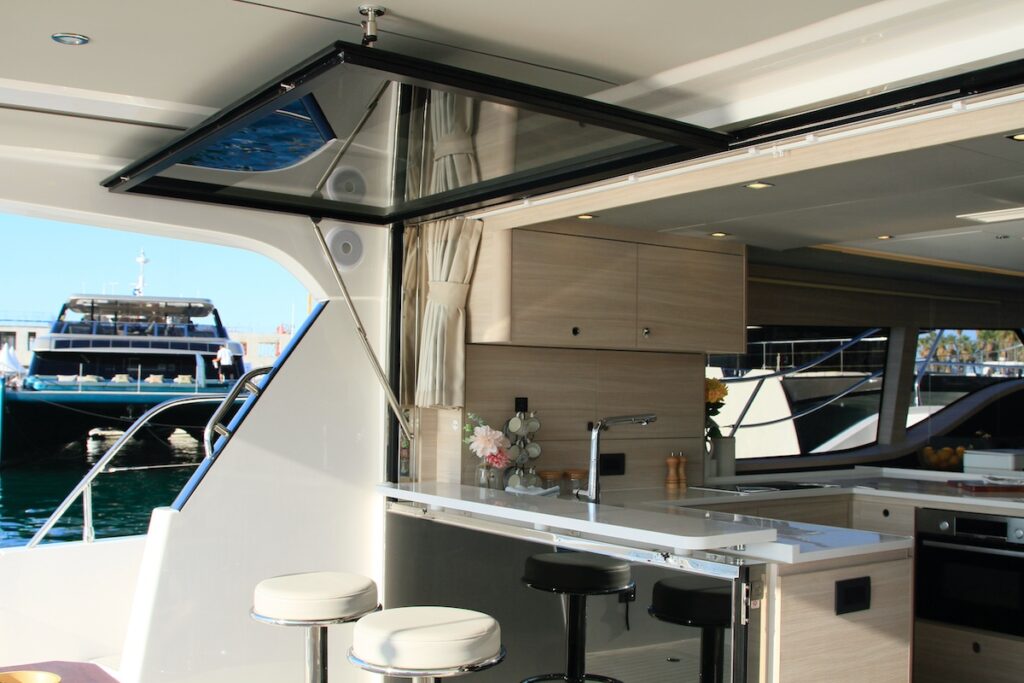 Aquila 46 Yacht