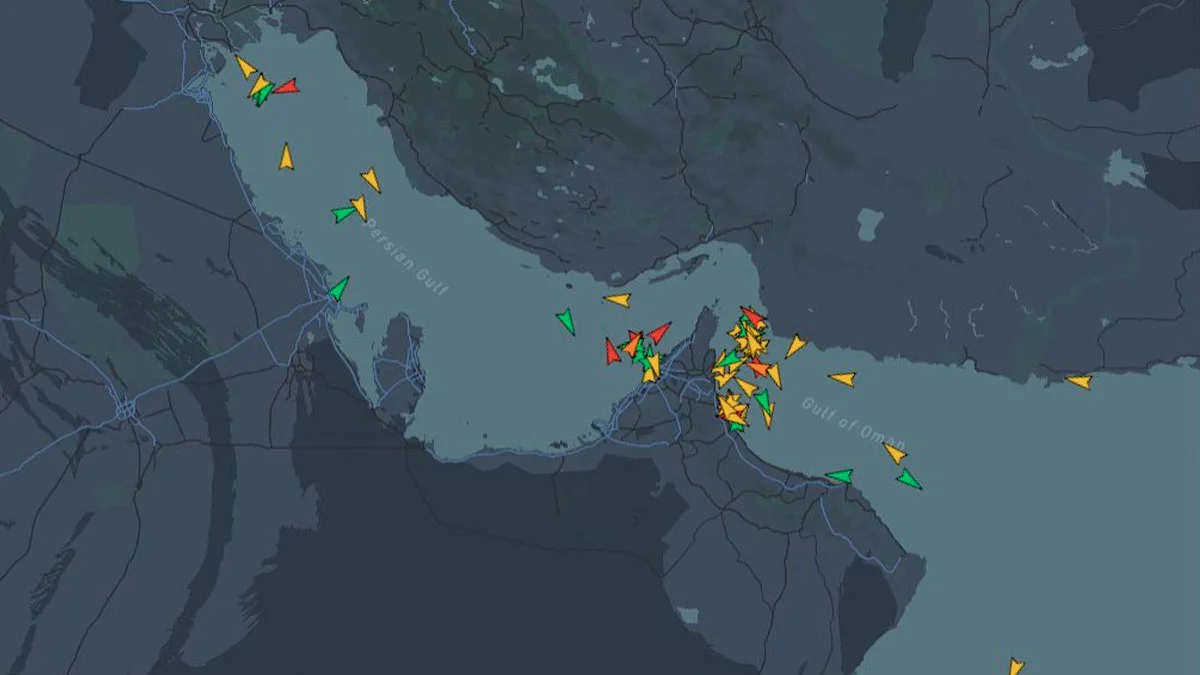 La tecnología española que rastrea barcos “en la sombra” en el Estrecho de Ormuz